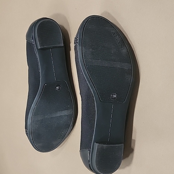 Alfani Jemah Closed Toe Ballet Flats, Black, Size 7.5 - Picture 4 of 8